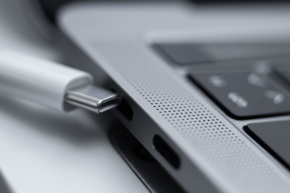 What to Do if Your MacBook Is Plugged in but Not Charging - Reactionary